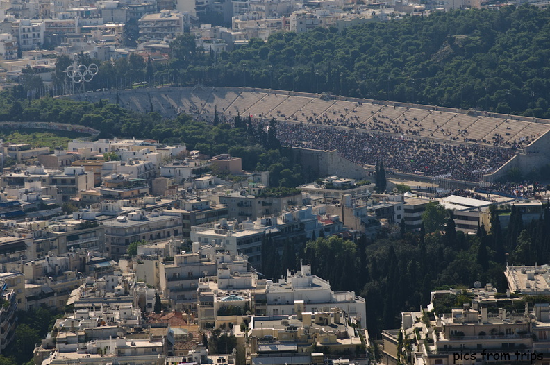 Marathon crowds at the Panathenaic Stadium2010d25c070.jpg